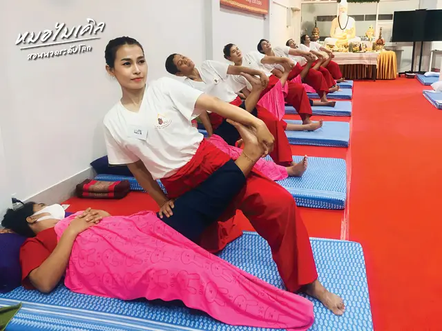 Foot reflexology 60-hour course at Michael Thai Massage School